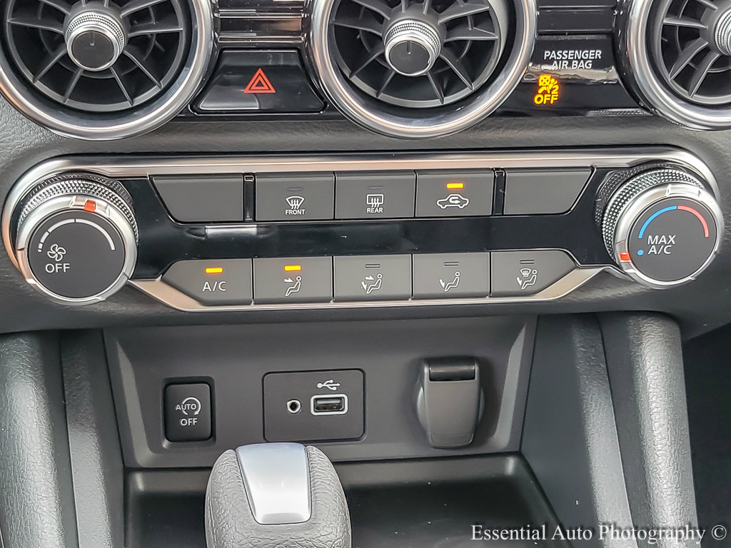 2025 Nissan Sentra S photo 13