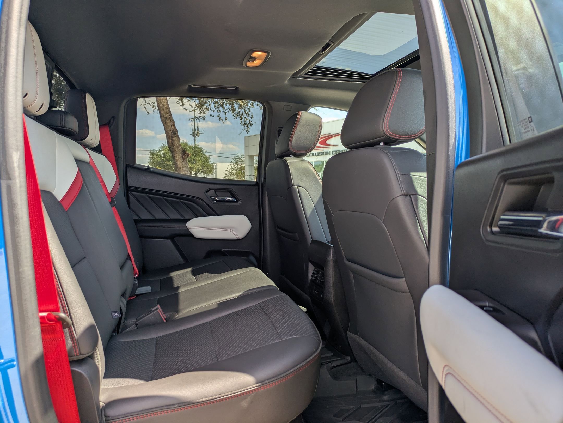 2023 Gmc Canyon AT4X photo 27