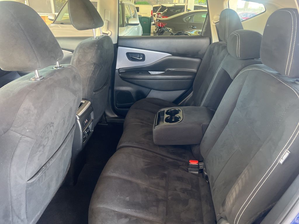 2019 Nissan Murano SV photo 10