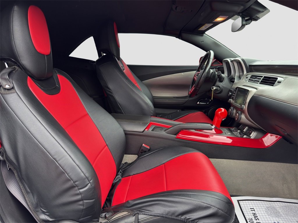 2014 Chevrolet Camaro SS photo 24