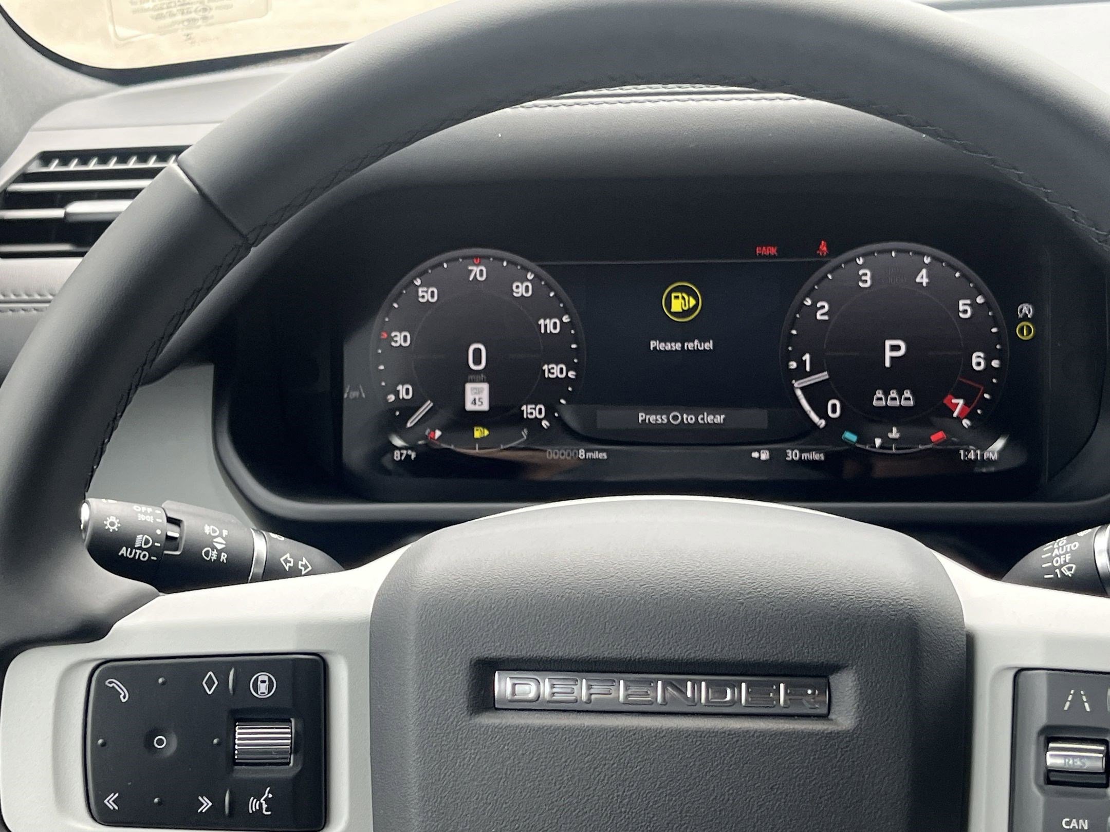 2025 Land Rover Defender S photo 17