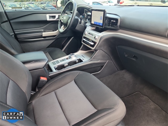 2023 Ford Explorer XLT photo 19