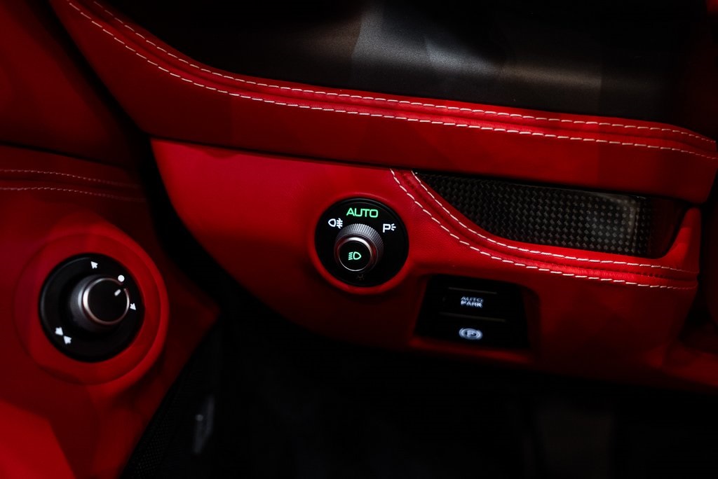 2023 Ferrari F8 Spider Base photo 29
