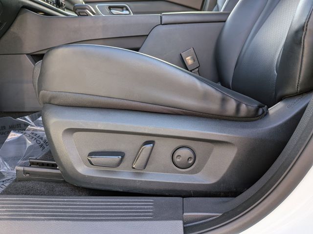 2021 Nissan Rogue SV photo 16