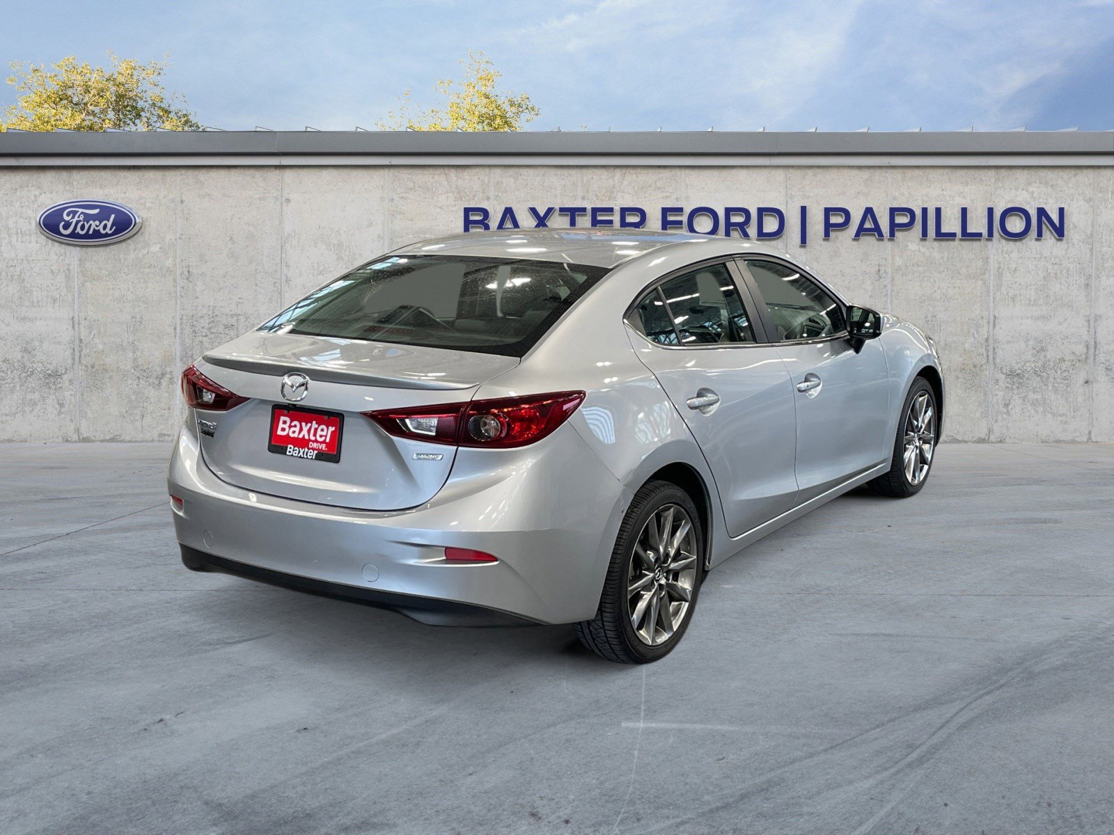 2018 Mazda Mazda3 Touring photo 5
