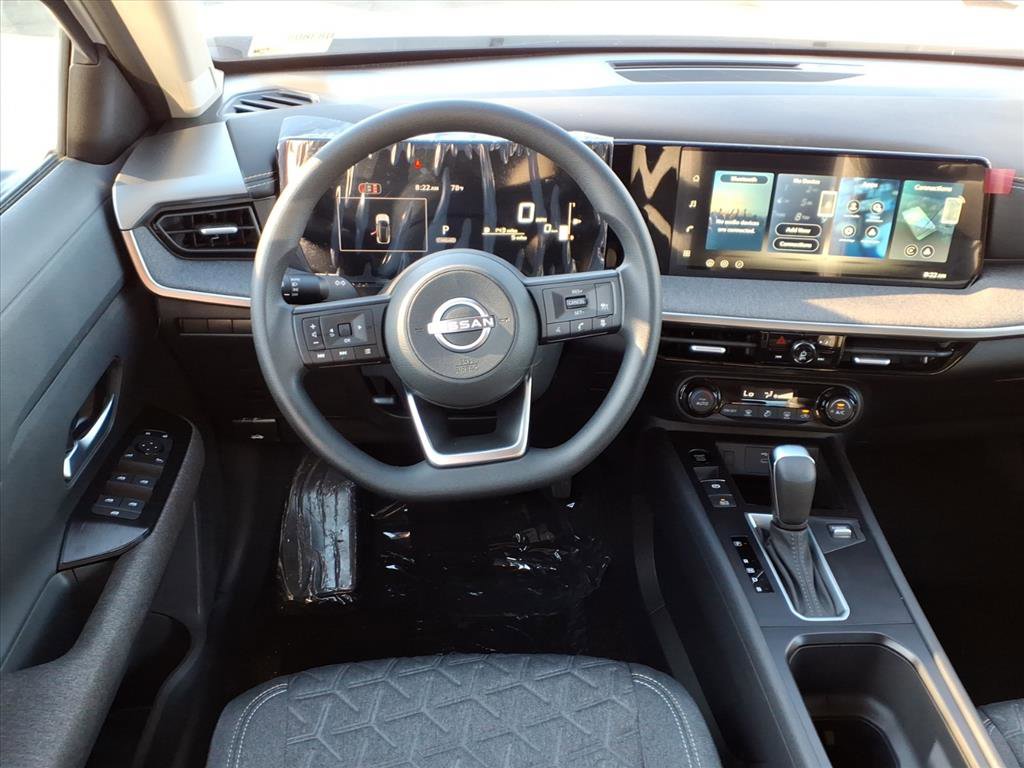 2026 Nissan Kicks SV photo 6
