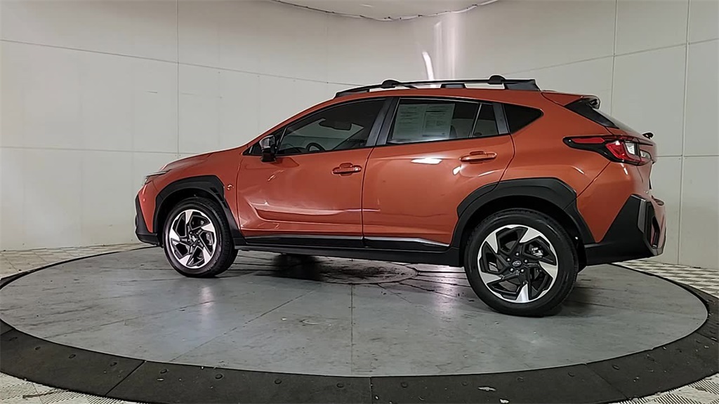 2024 SUBARU CROSSTREK - Image 5