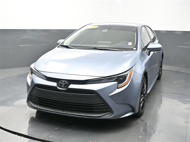 2023 Toyota Corolla LE's photo