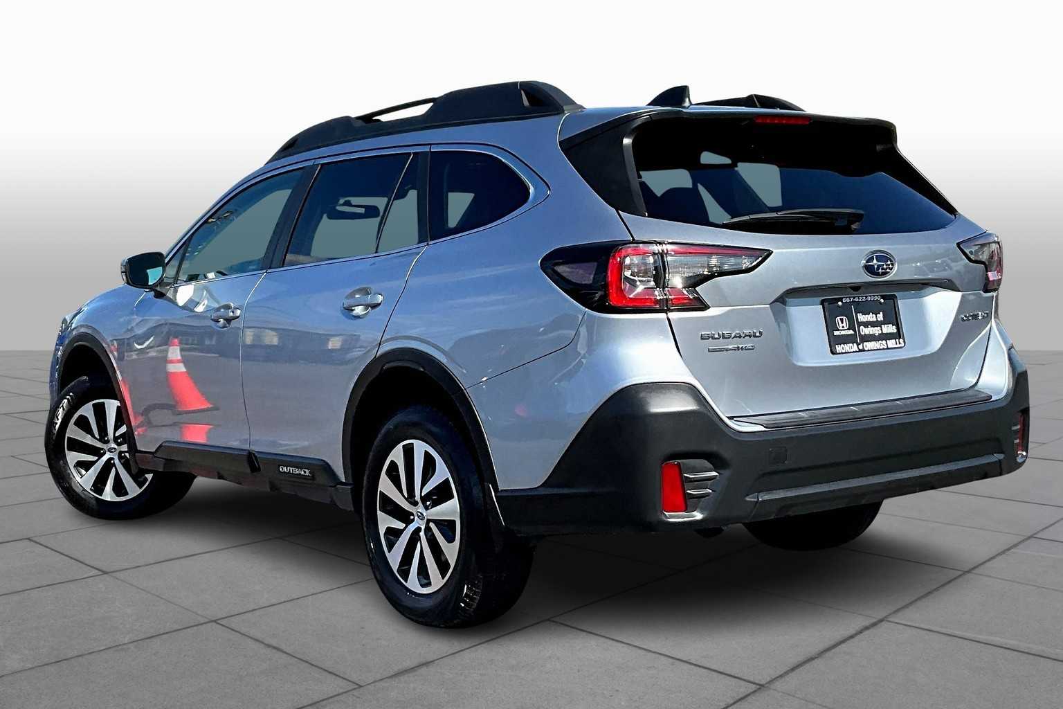 2022 Subaru Outback Premium photo 11