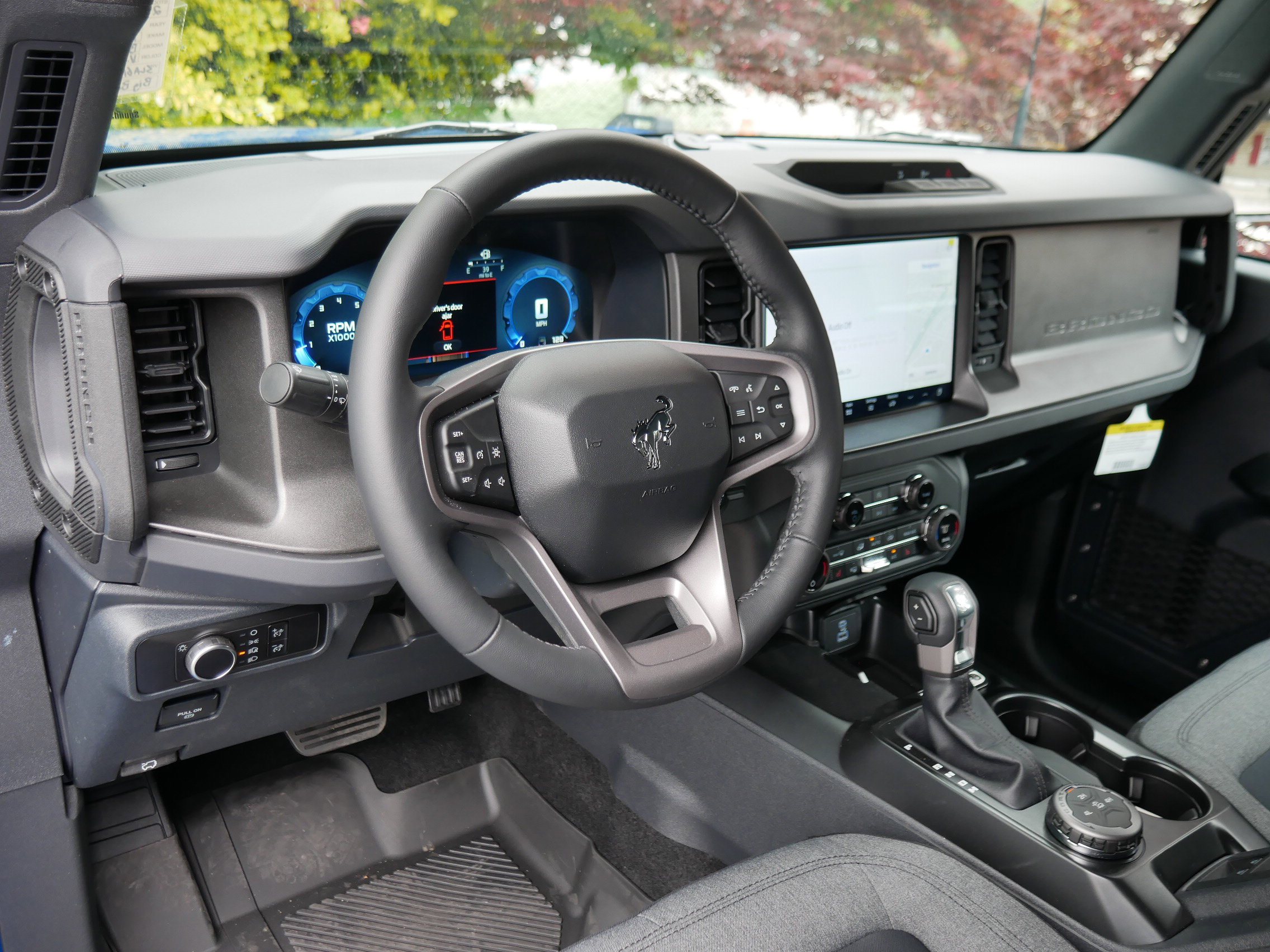 2025 Ford Bronco Big Bend photo 3