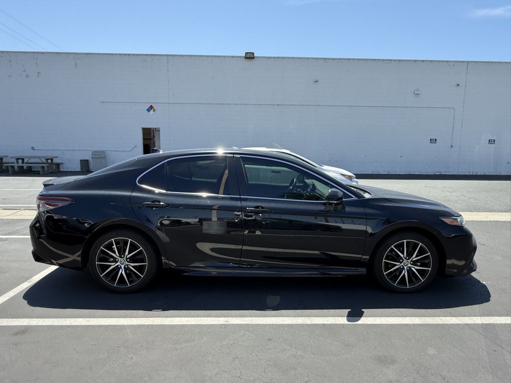 2024 Toyota Camry SE photo 2
