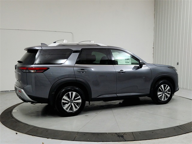 2025 Nissan Pathfinder SL photo 4