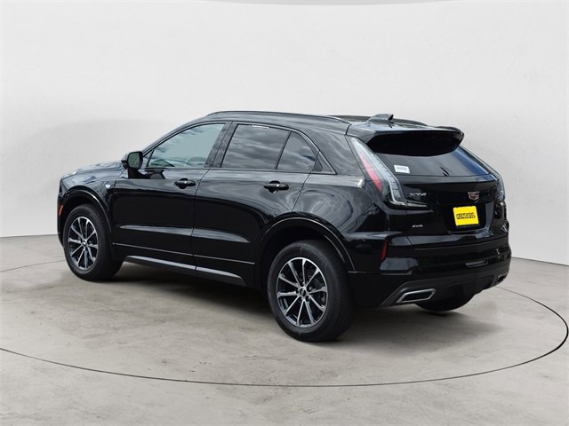 2024 Cadillac XT4 Sport photo 2