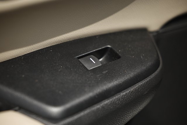 2022 Honda CR-V Hybrid Touring photo 25