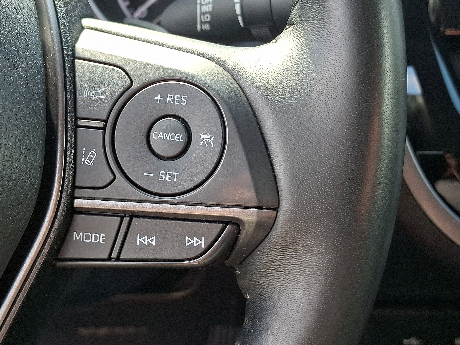 2023 Toyota Camry SE photo 21