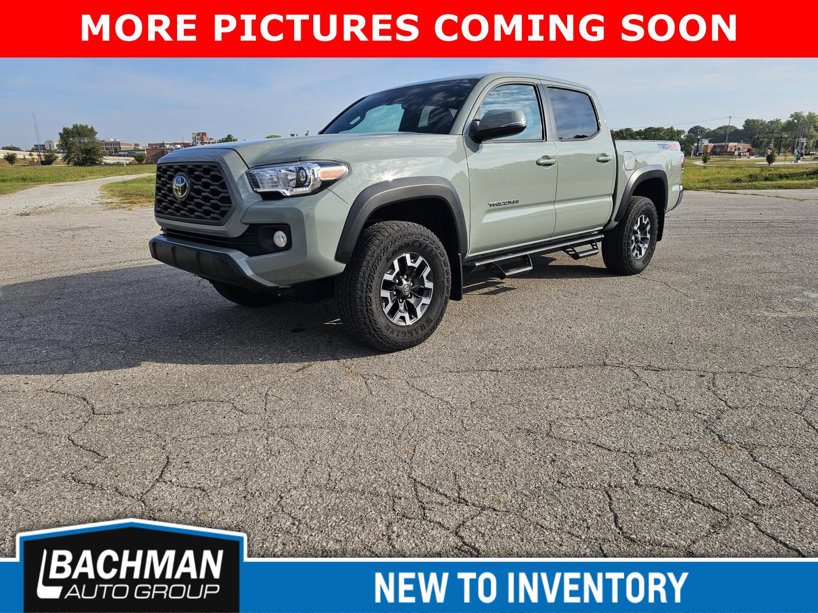 2023 Toyota Tacoma SR5 photo 3