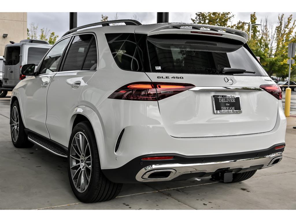 2026 Mercedes Benz GLE 450 4MATIC photo 2