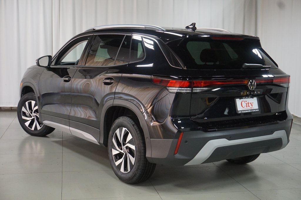 2025 Volkswagen Tiguan S photo 2