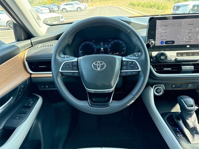 2024 Toyota Grand Highlander Limited photo 25