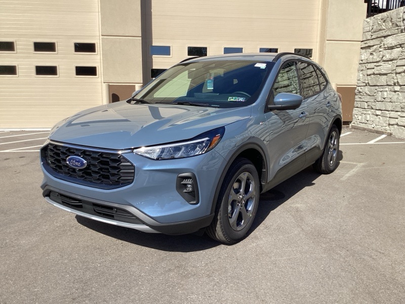 2026 Ford Escape Hybrid ST-Line Select photo 3