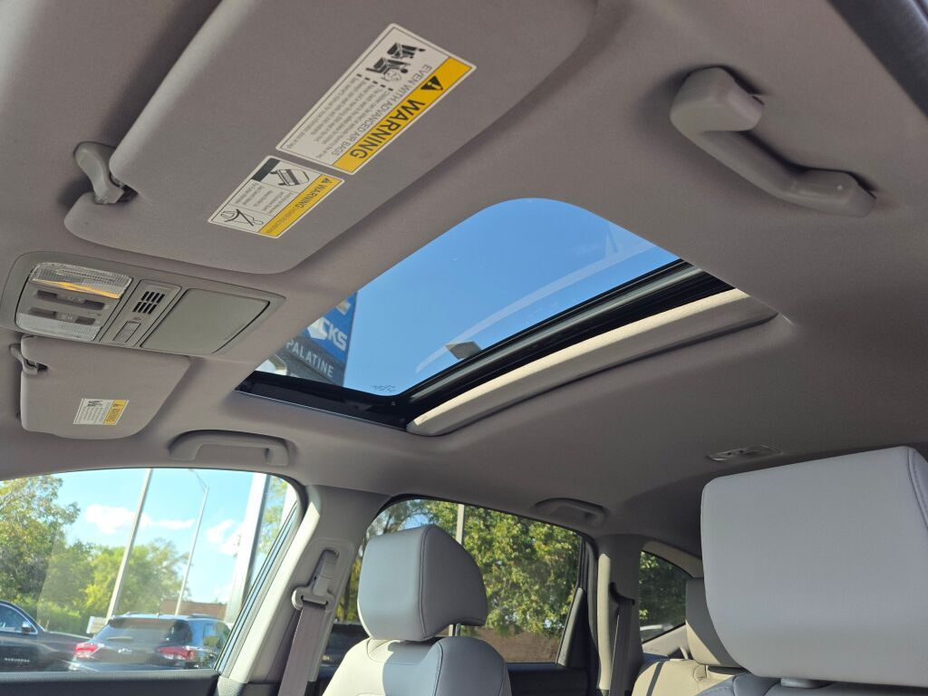 2019 Honda CR-V Touring photo 22