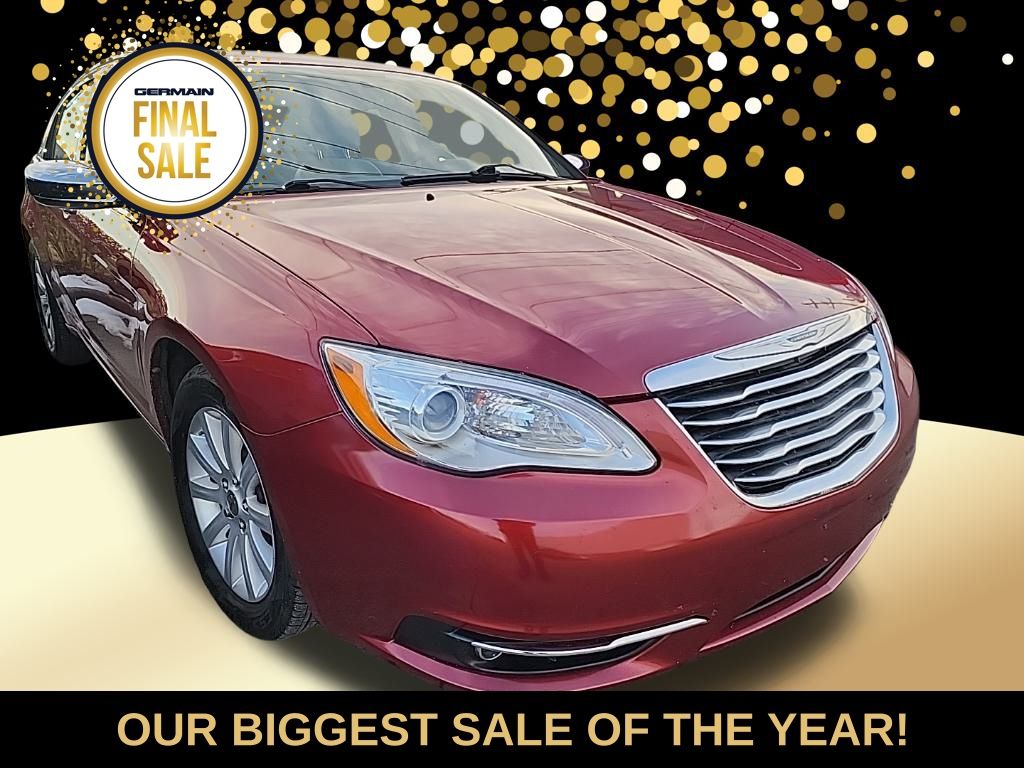 2013 Chrysler 200 Limited's photo