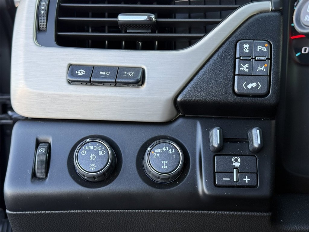 2018 GMC YUKON XL - Image 18