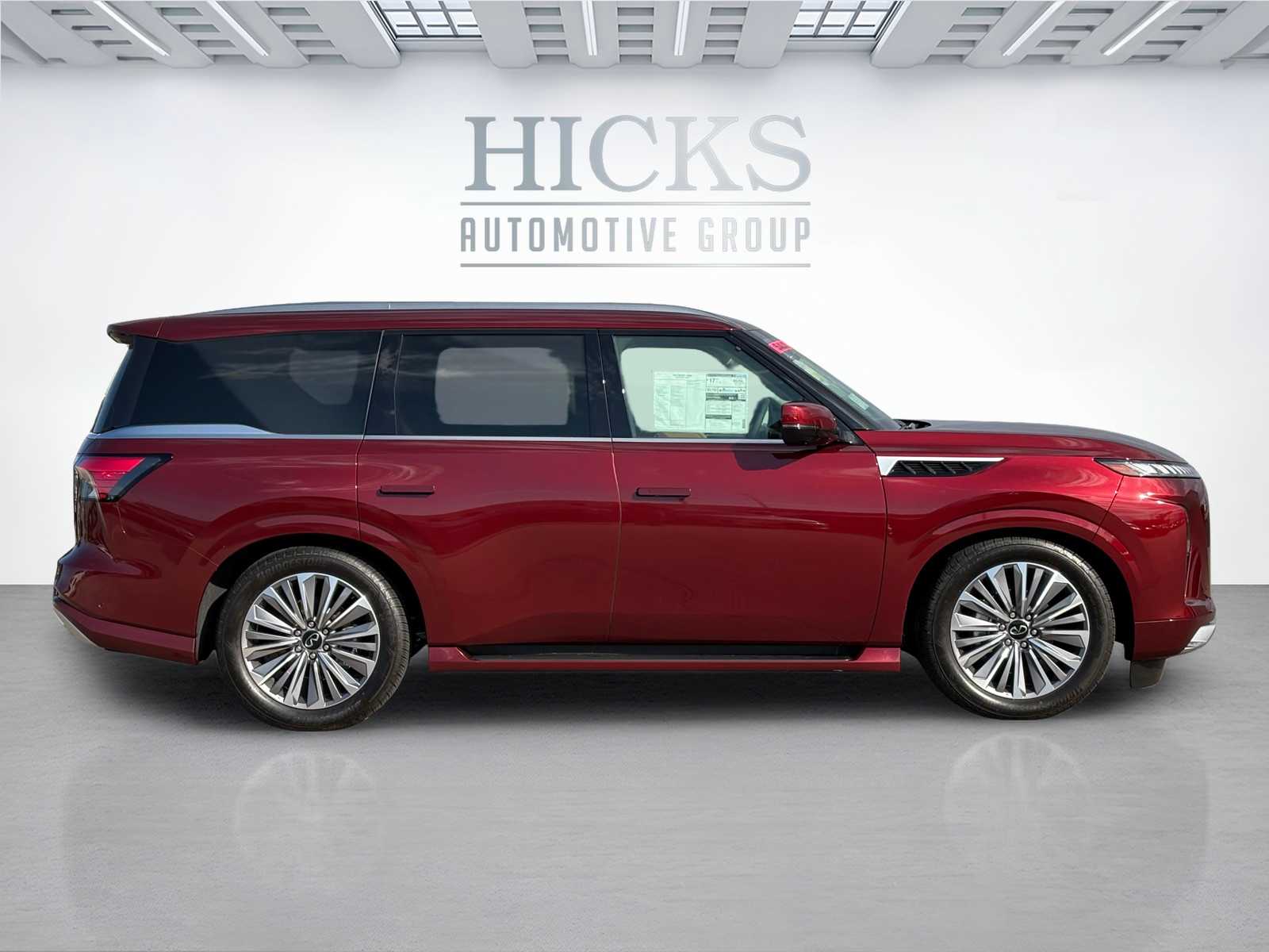 2025 Infiniti QX80 Sensory photo 3