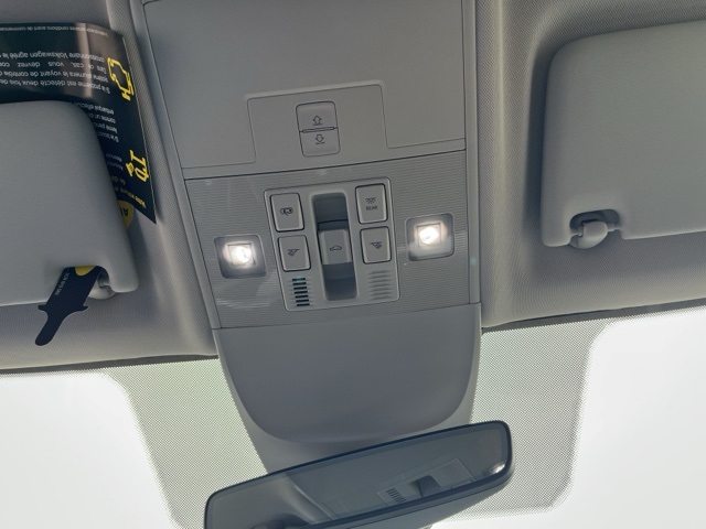 2025 Volkswagen Taos SE photo 17