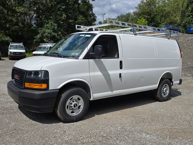 2025 GMC Savana Cargo Work Van's photo