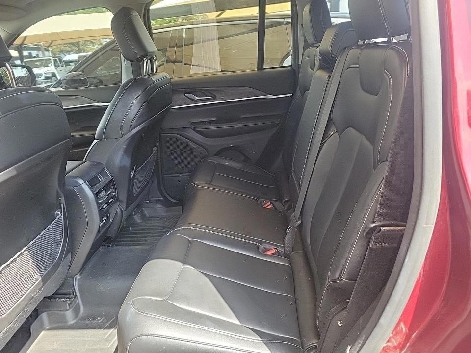 2023 Jeep Grand Cherokee Limited photo 5