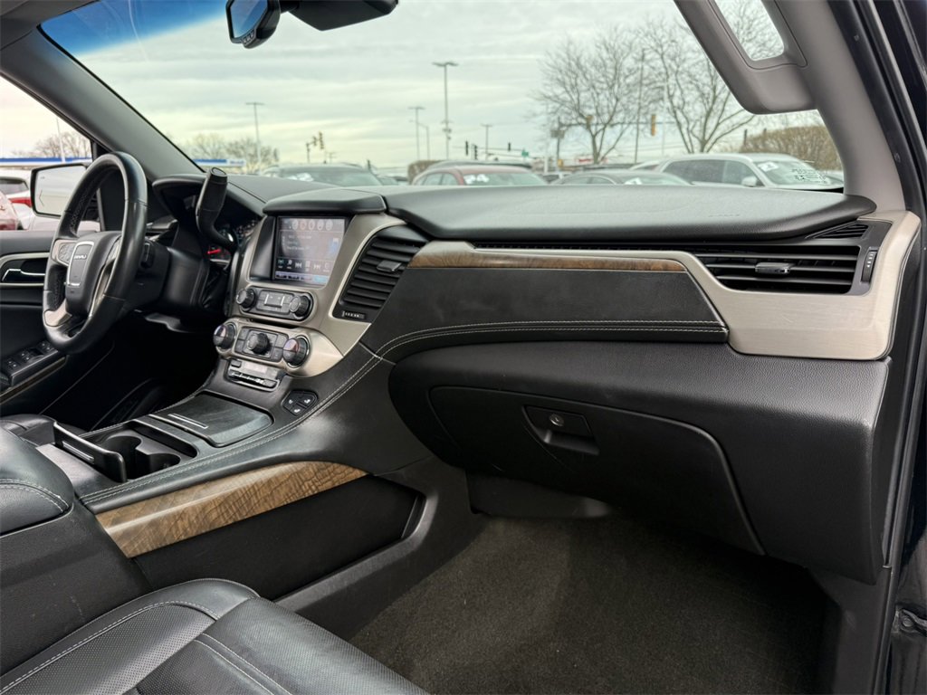 2018 GMC YUKON - Image 40