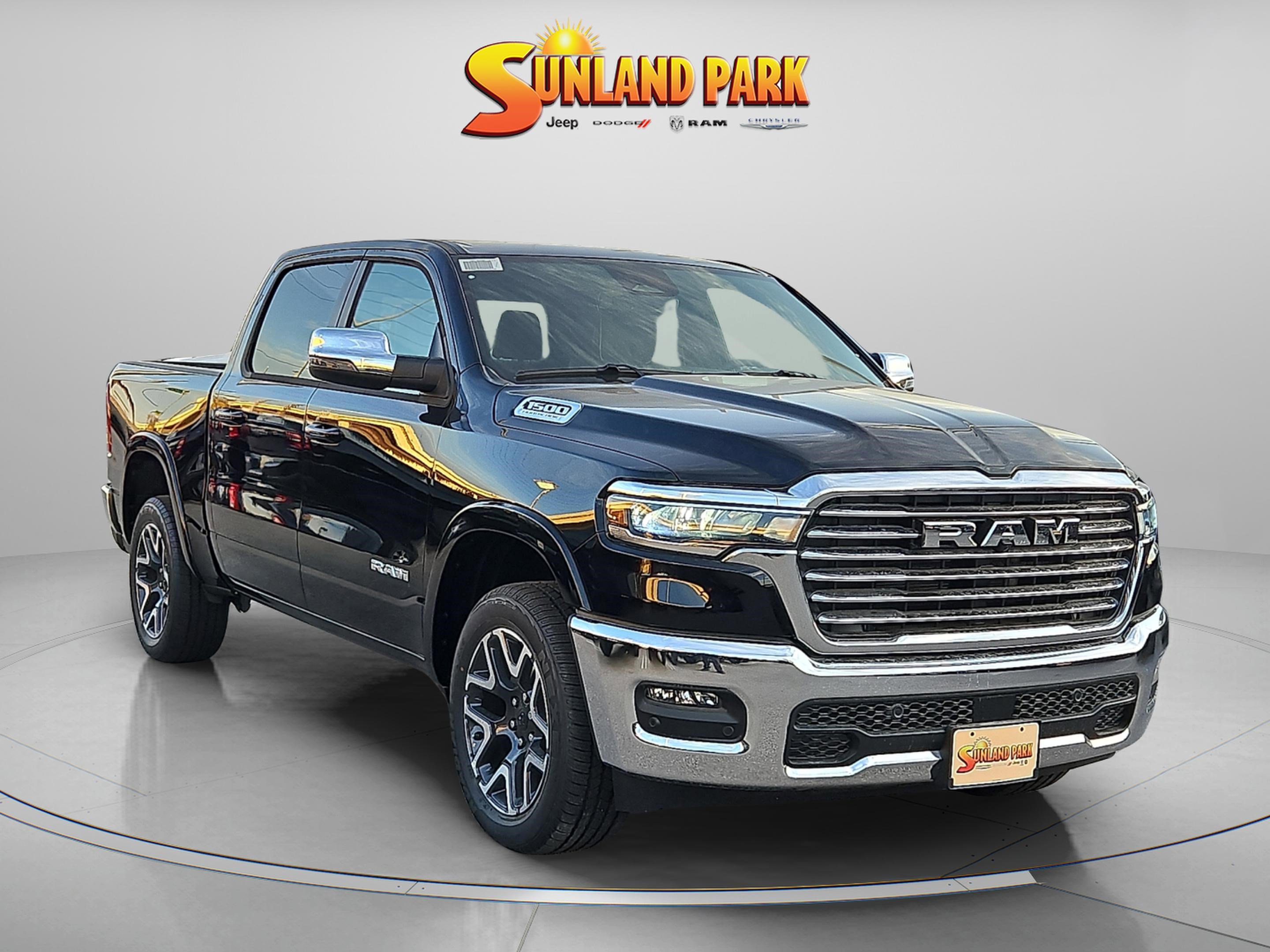 2026 RAM Ram 1500 Pickup Laramie's photo