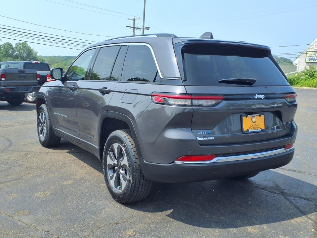 2022 Jeep Cherokee Base Limited photo 5