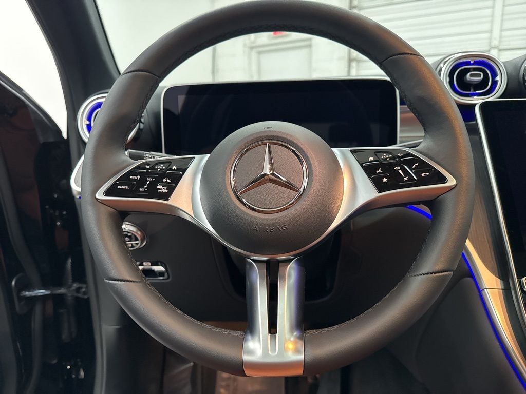 2026 Mercedes Benz GLC 300 photo 13