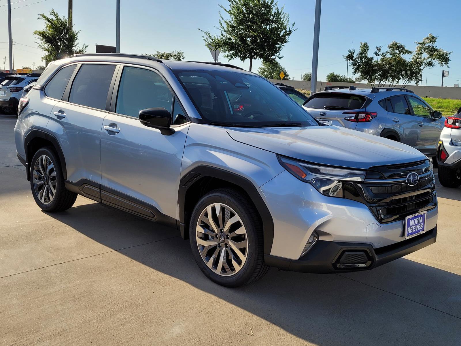 2025 Subaru Forester Touring photo 14