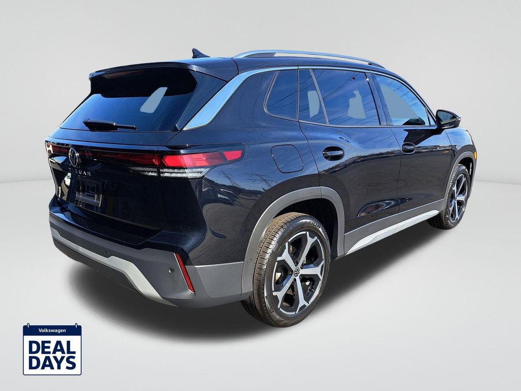 2025 Volkswagen Tiguan SE photo 3