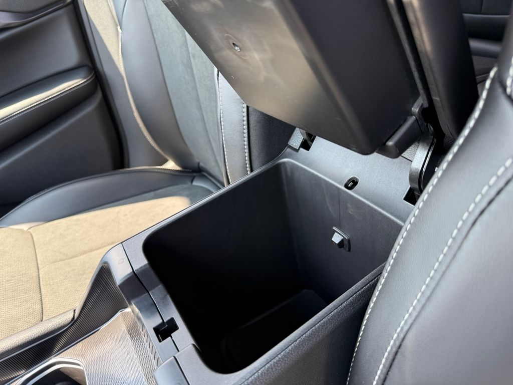 2025 Jeep Grand Cherokee Altitude photo 22