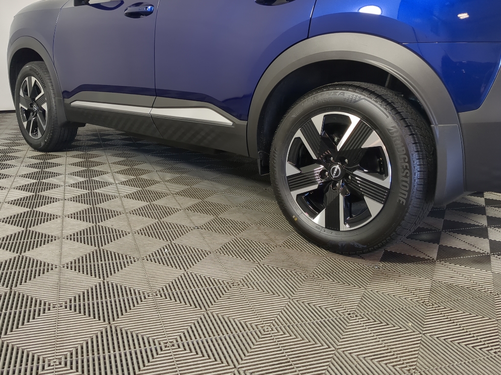2026 Nissan Kicks SV photo 3