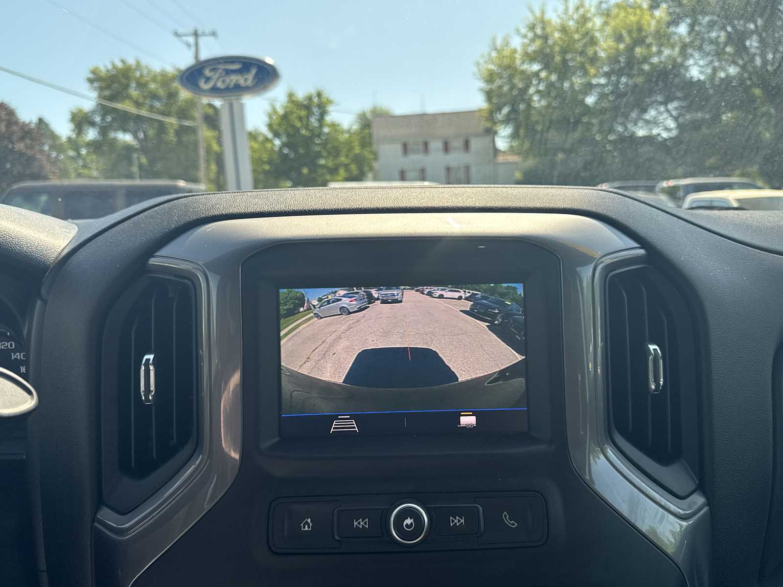 2020 Chevrolet Silverado 1500 Custom Trail Boss photo 30