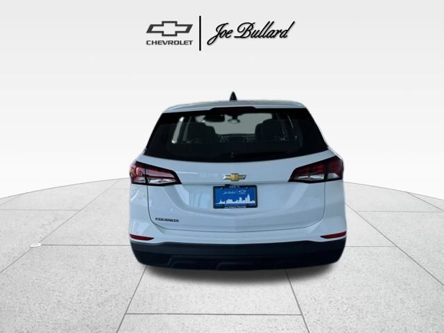 2023 Chevrolet Equinox LS photo 6
