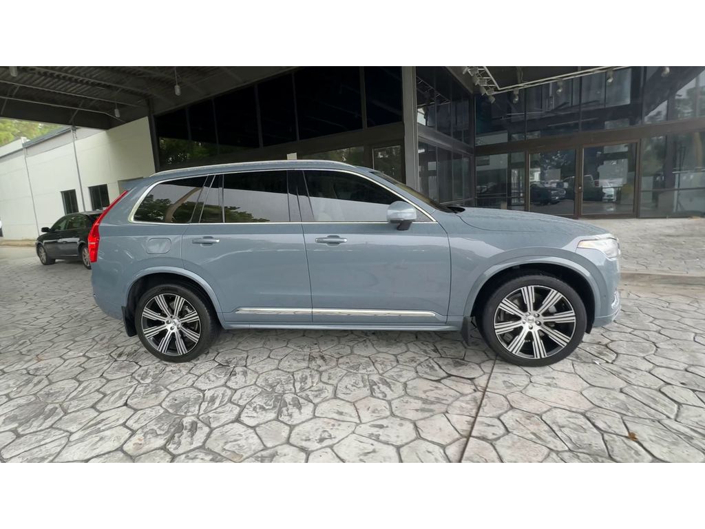 2022 Volvo XC90 T6 Inscription photo 9