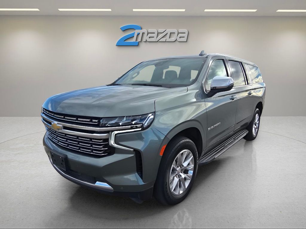 2023 Chevrolet Suburban Premier's photo