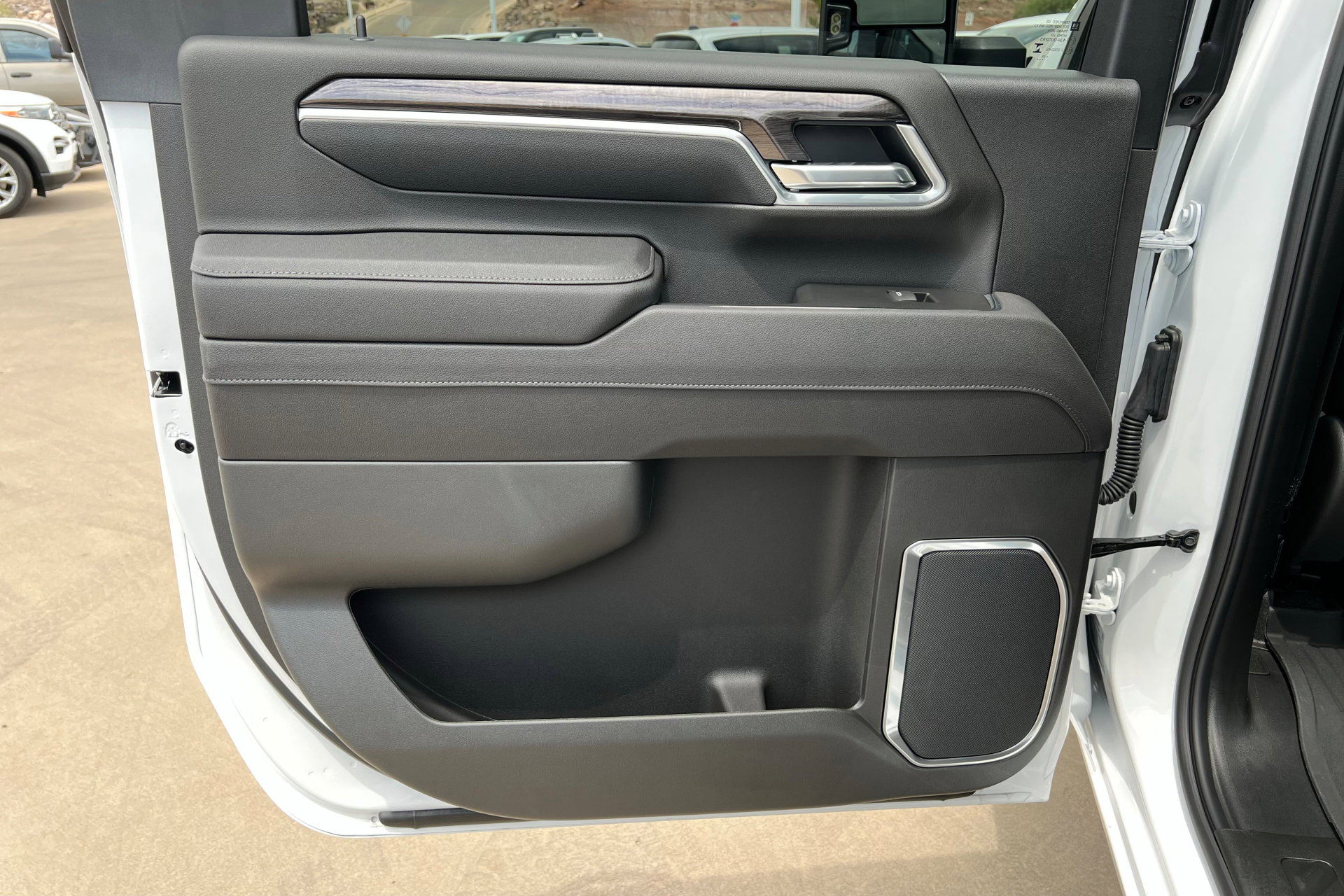 2025 Chevrolet Silverado 3500HD LTZ photo 18