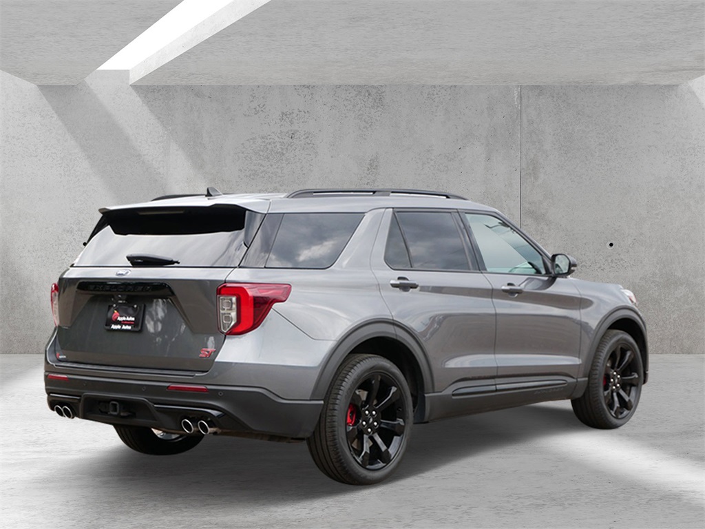 2023 Ford Explorer ST photo 3