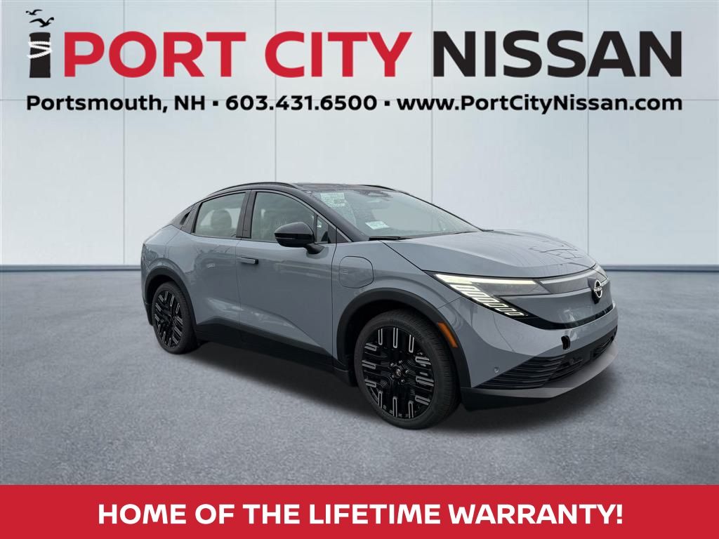 2026 Nissan LEAF Platinum+'s photo