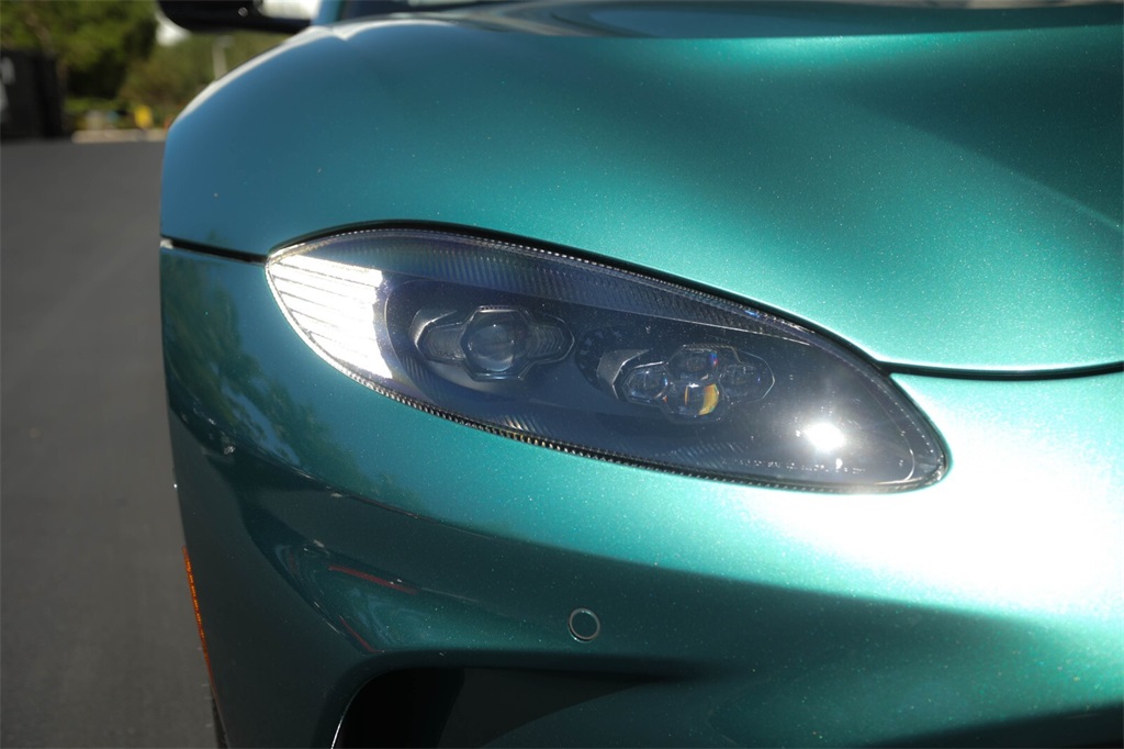 2023 Aston Martin Vantage photo 13