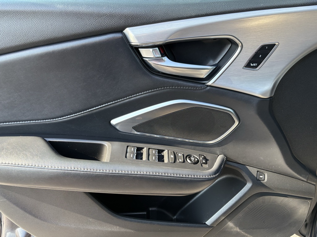 2019 Acura RDX Base photo 18