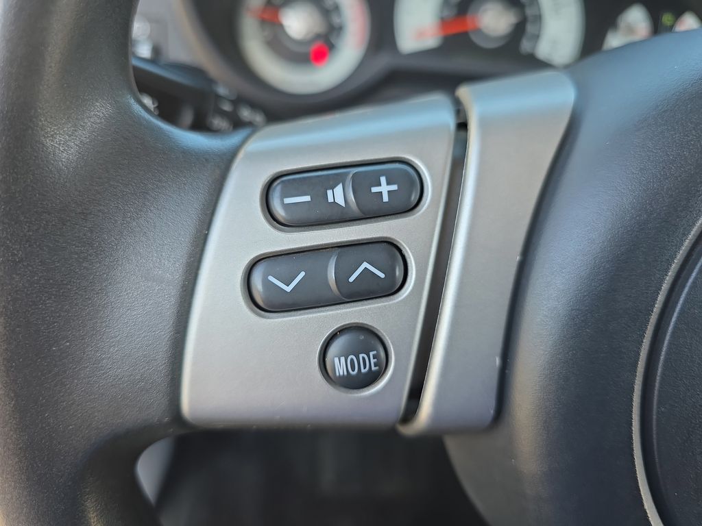 2013 Toyota FJ Cruiser Base photo 16
