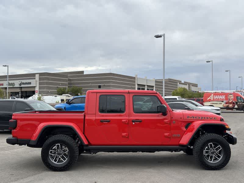 2025 Jeep Gladiator Mojave photo 5